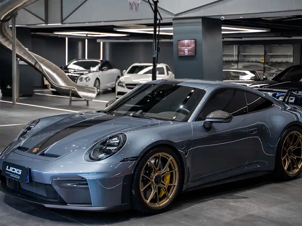Porsche 911 2025