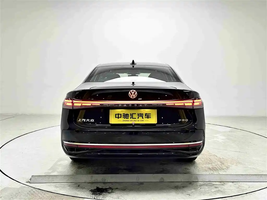 Volkswagen Passat 2025 — фото 19