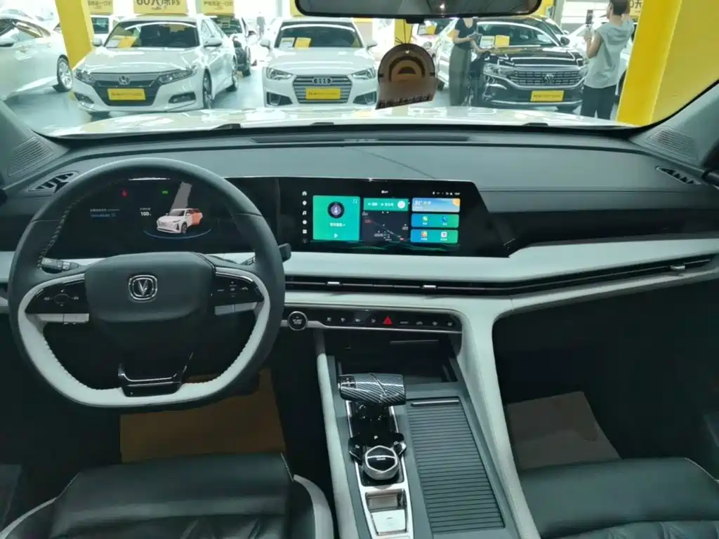 Changan CS75 PLUS 2024 — фото 10