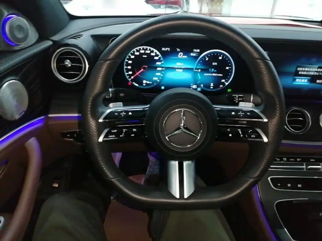 Mercedes-Benz E-Class 2022 — фото 11