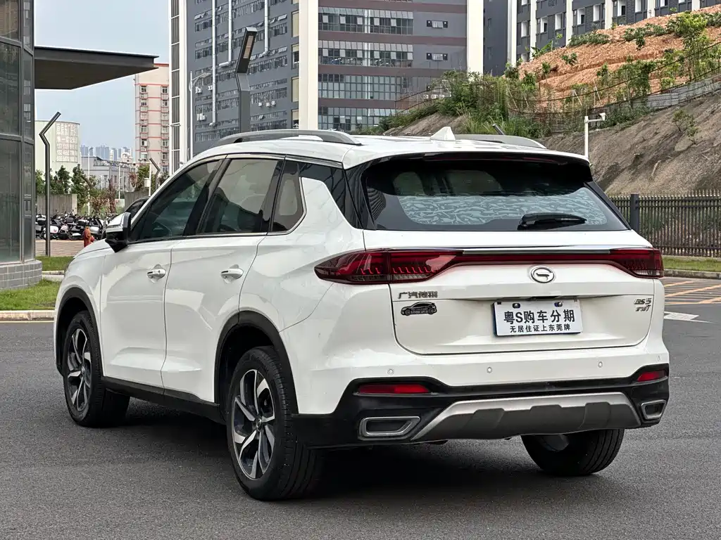GAC Motor Trumpchi GS5 2018 — фото 9
