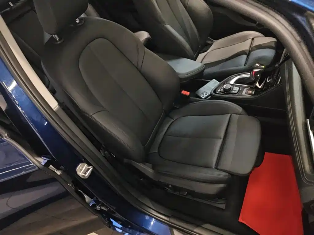 BMW 2 Series Active Tourer 2017 — фото 25
