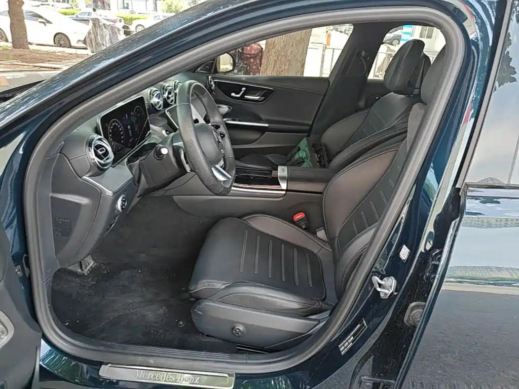 Mercedes-Benz C-Class 2022 — фото 15