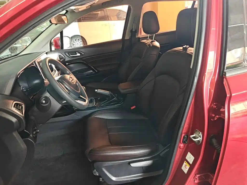 GAC Trumpchi GS4 2019 — фото 15