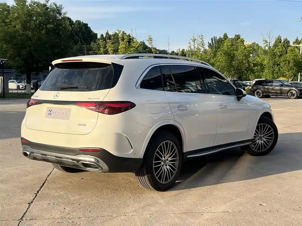 Mercedes-Benz GLC 2024