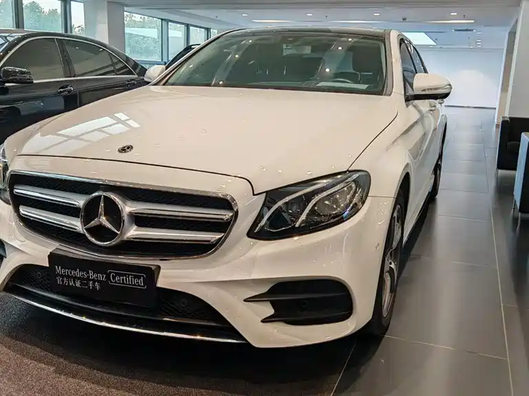 Mercedes-Benz E-Class 2019 — фото 6
