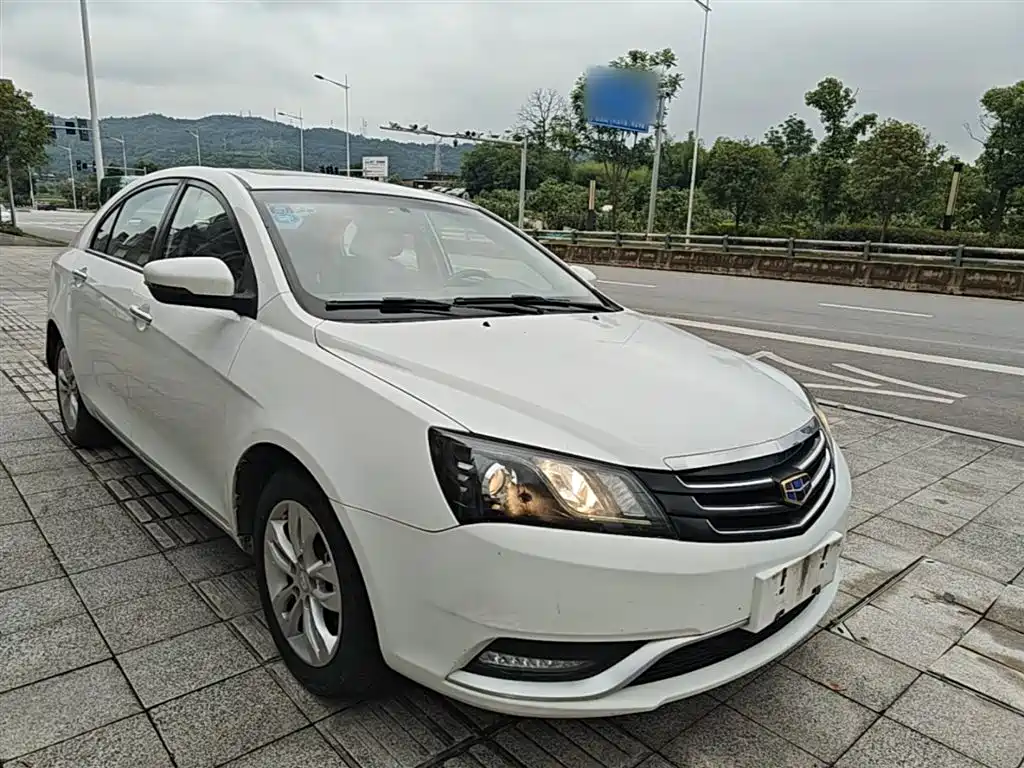 Geely Emgrand 2016 — фото 4