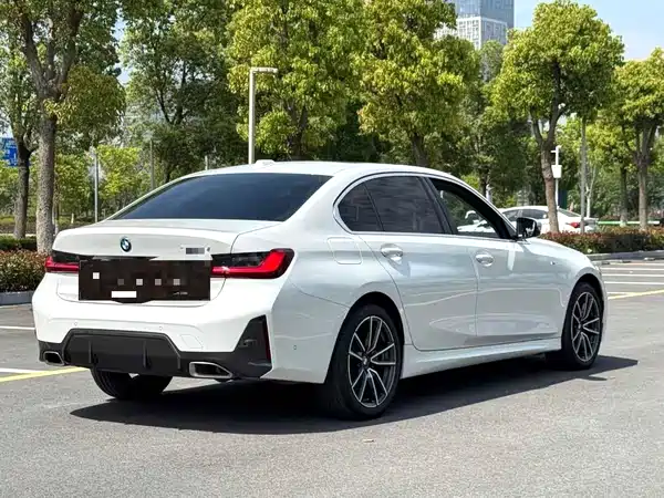 BMW 3 Series 2024