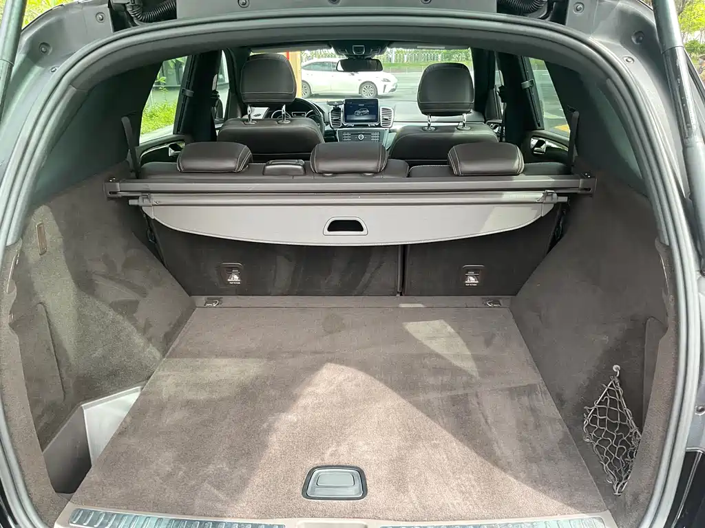 Mercedes-Benz GLE 2017 — фото 18