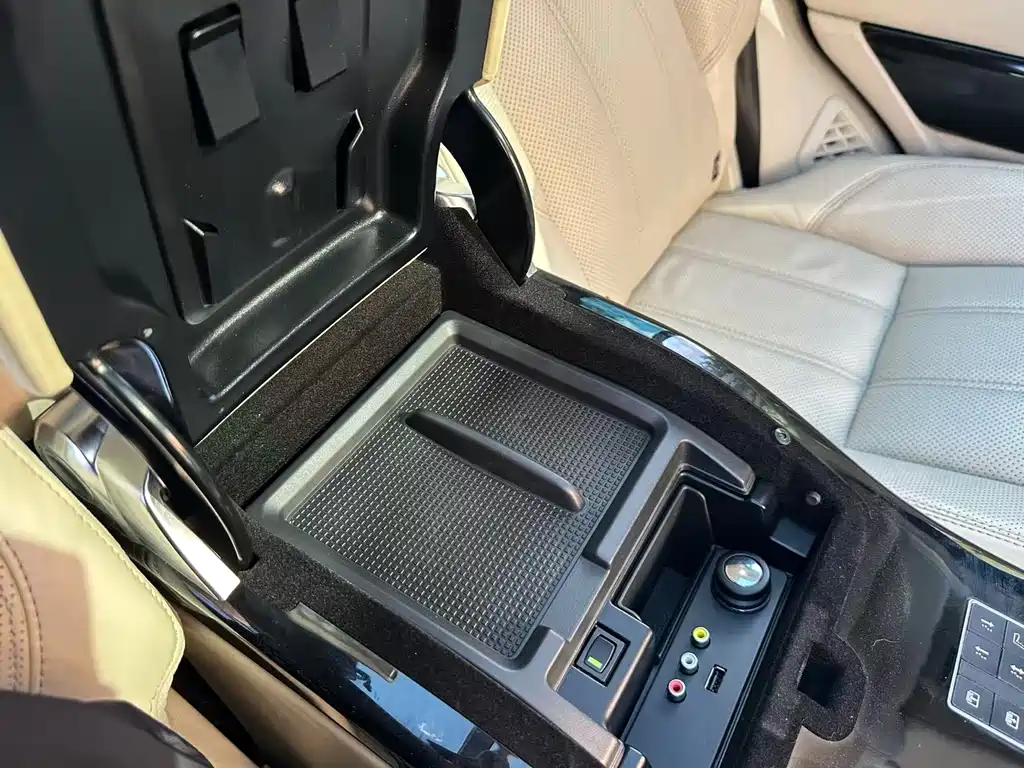 Land Rover Range Rover 2015 — фото 19