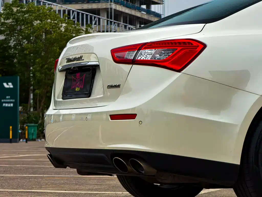 Maserati Ghibli 2014 — фото 14