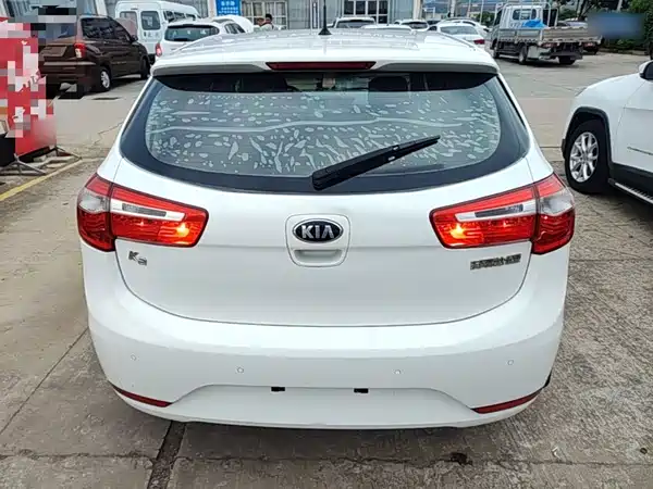 Kia K2 2012