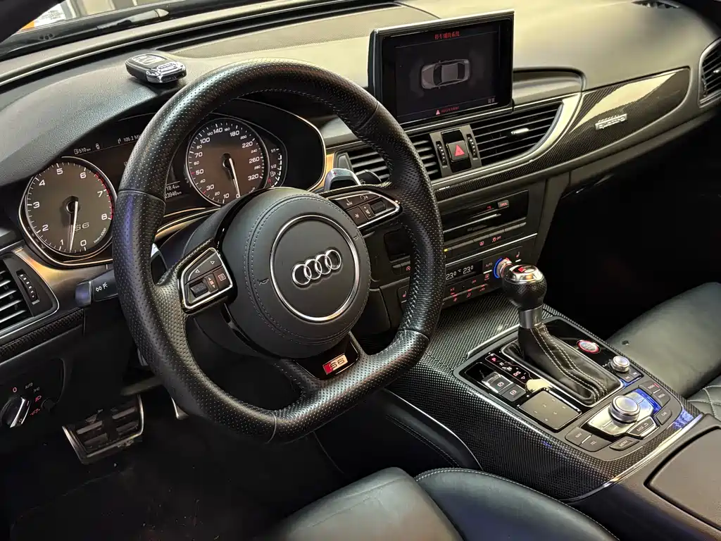 Audi S6 2014 — фото 9