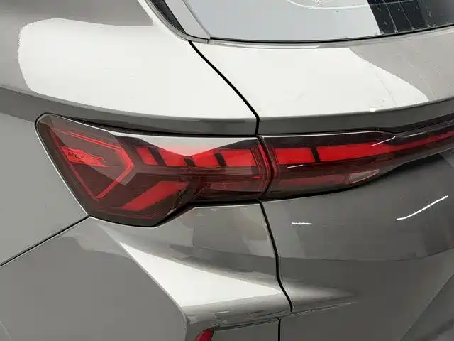 Geely Binyue 2022 — фото 16