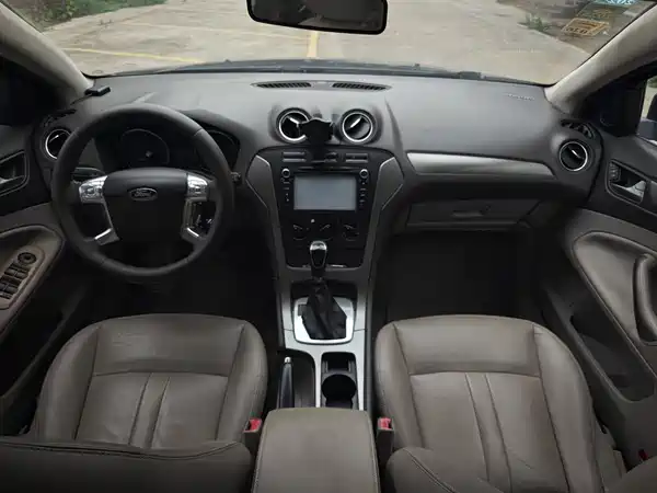 Ford Mondeo-Winning 2011