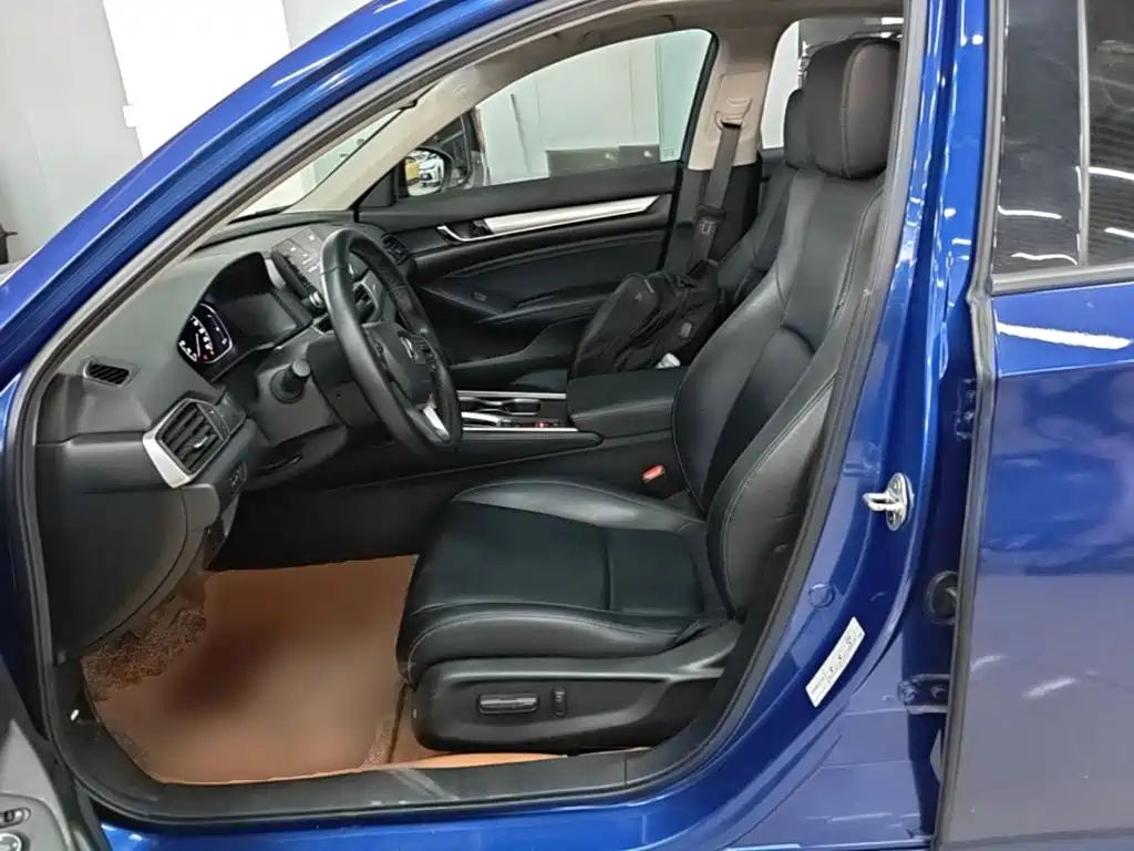 Honda Accord 2019 — фото 15