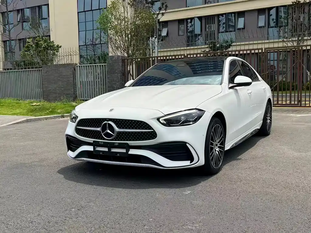 Mercedes-Benz C-Class 2023 — фото 1