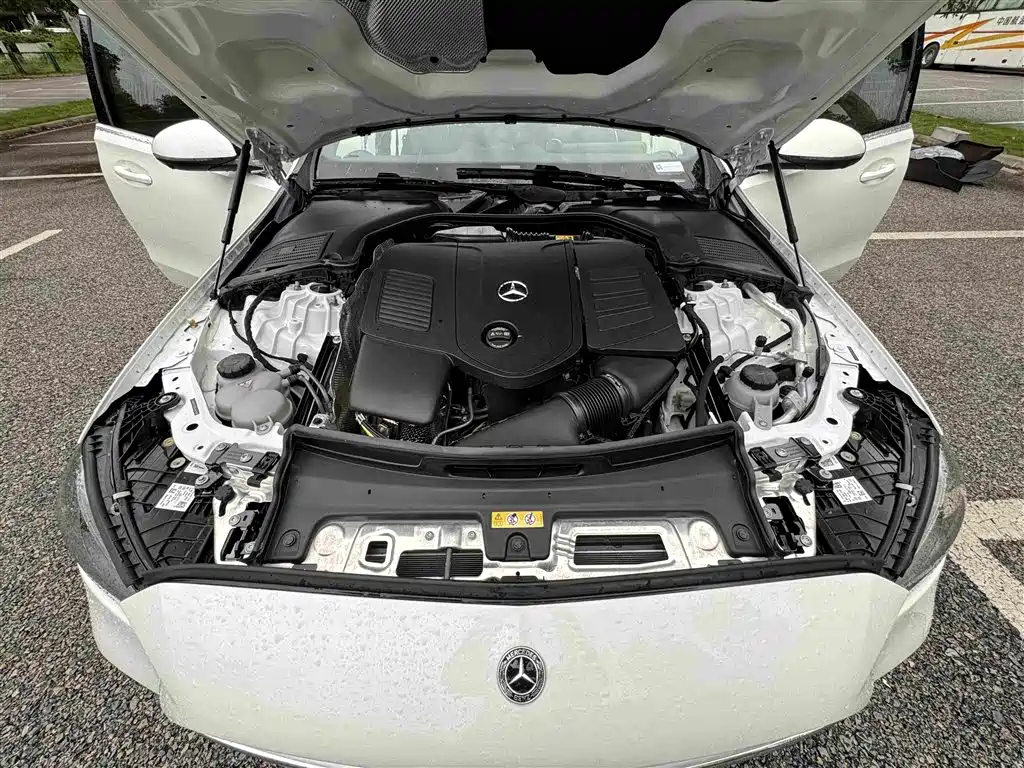 Mercedes-Benz C-Class 2025 — фото 33