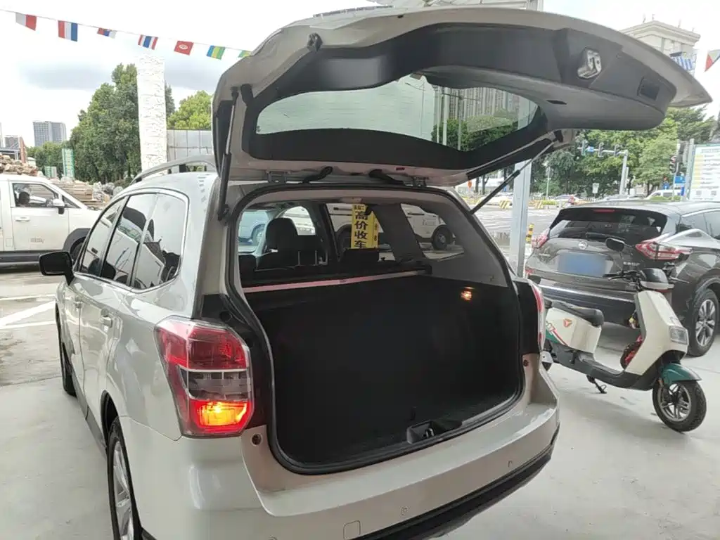 Subaru Forester 2014 — фото 19