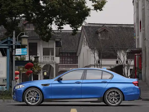 BMW M5 2014
