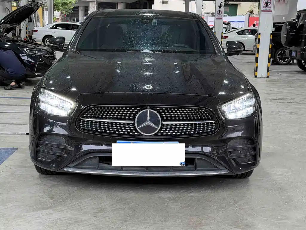 Mercedes-Benz E-Class 2022