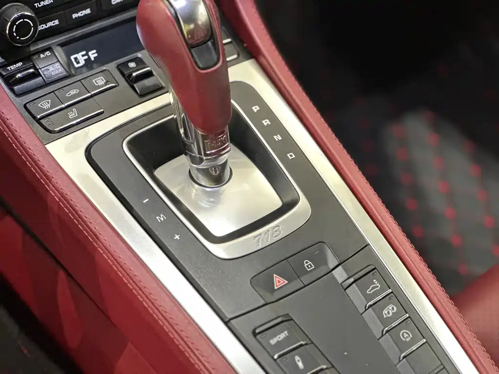Porsche 718 2020 — фото 10