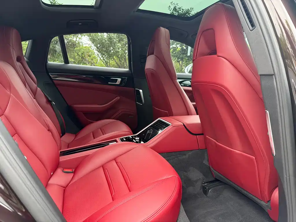 Porsche Panamera 2019 — фото 10
