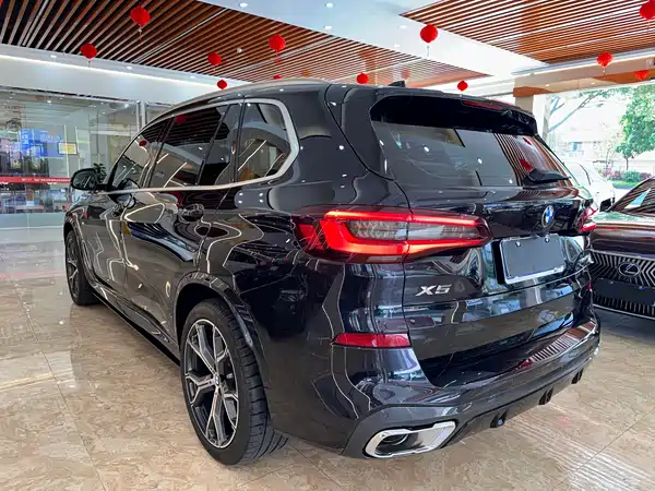 BMW X5 2023