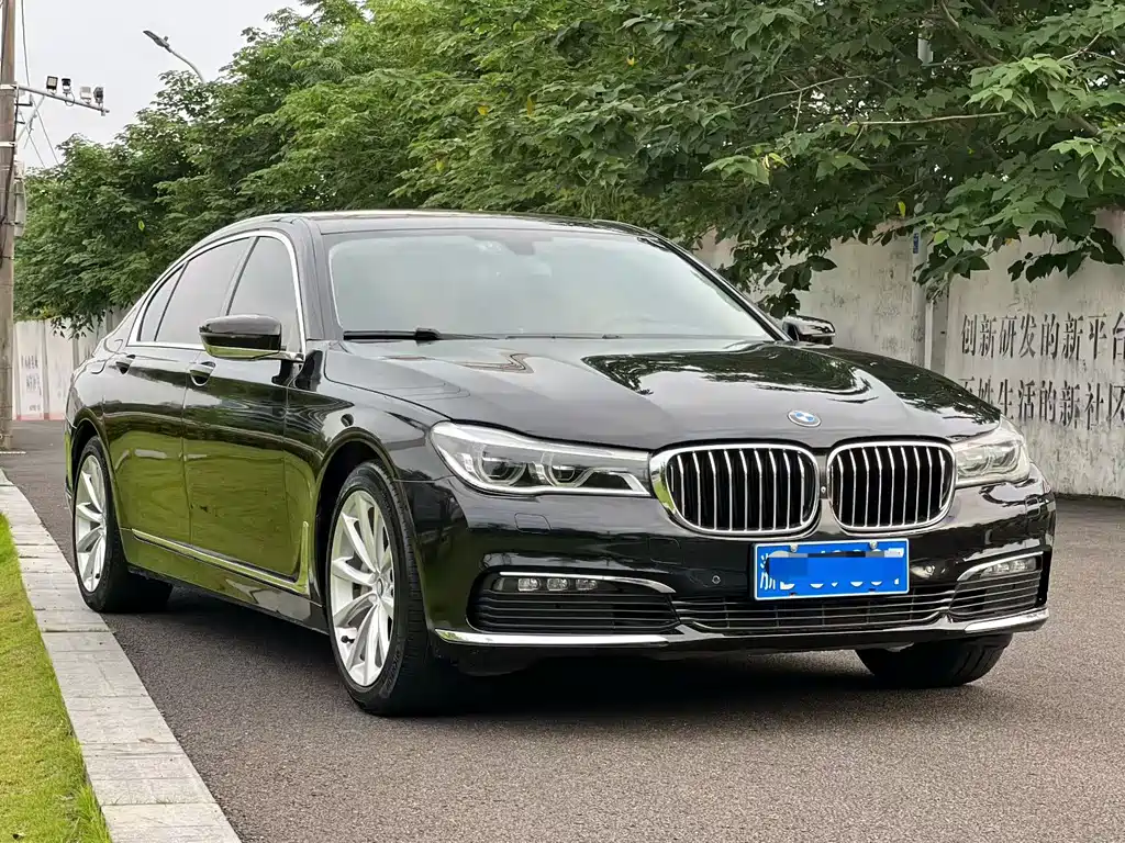 BMW 7 Series 2016 — фото 3