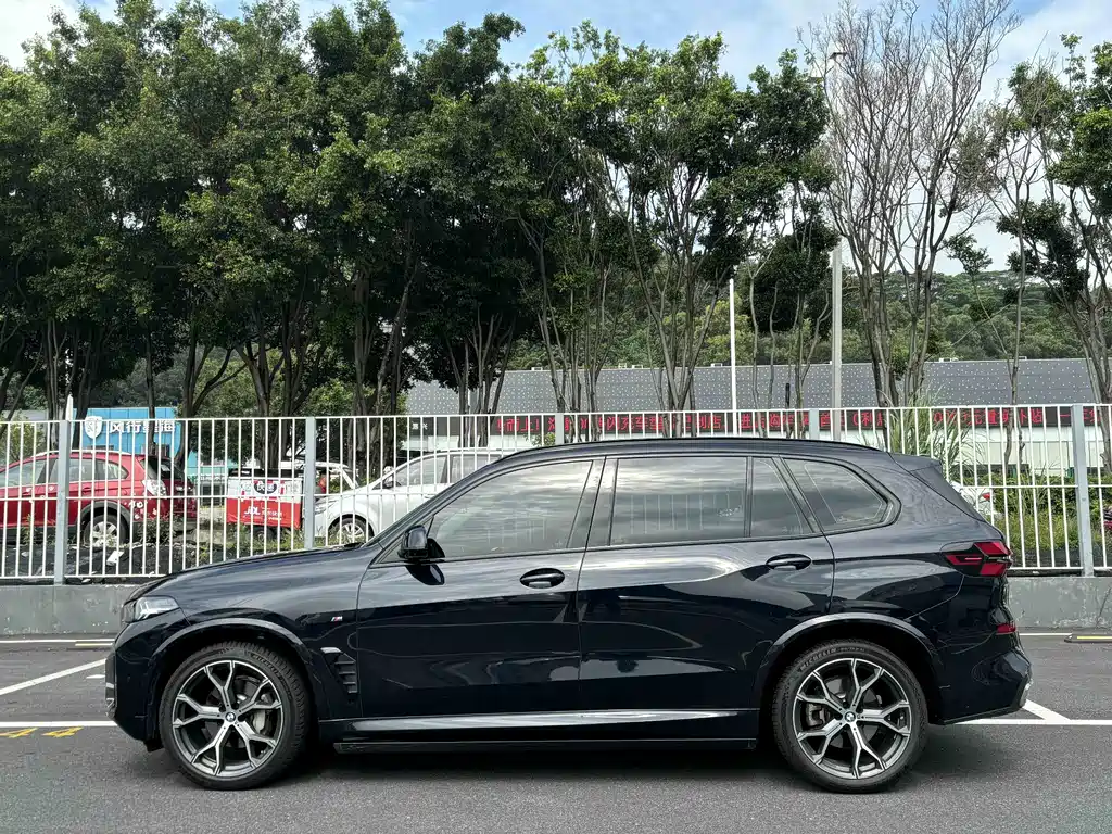 BMW X5 2024 — фото 11