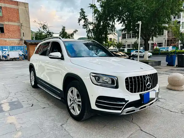 Mercedes-Benz GLB 2022