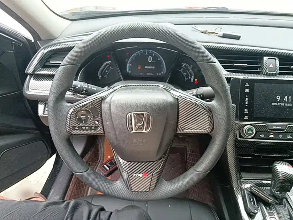 Honda Civic 2020 — фото 11
