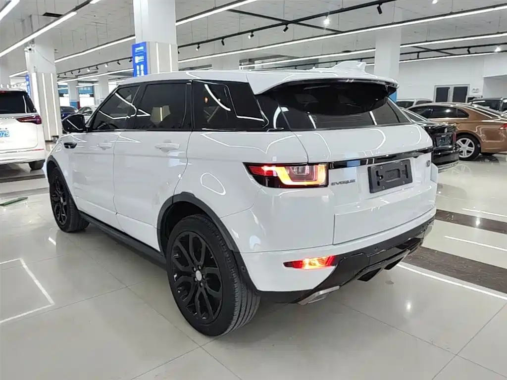 Land Rover Evoque 2018 — фото 5
