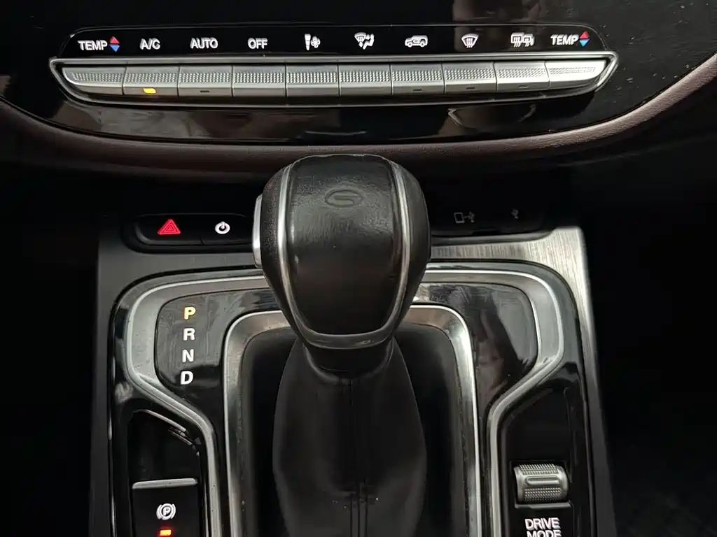 GAC Trumpchi M6 2022 — фото 9