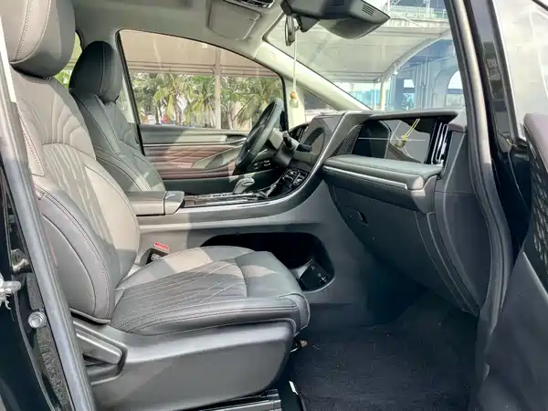 GAC Trumpchi M8 2023