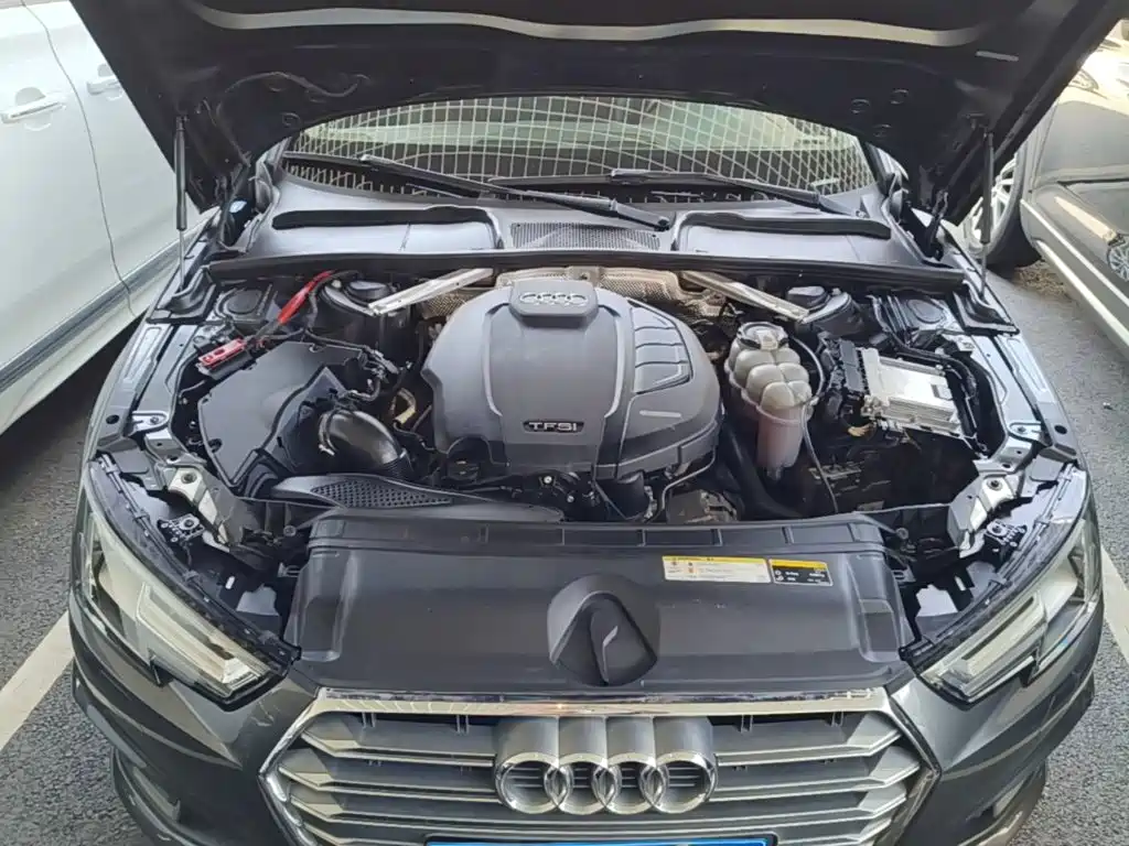 Audi A4L 2020 — фото 20