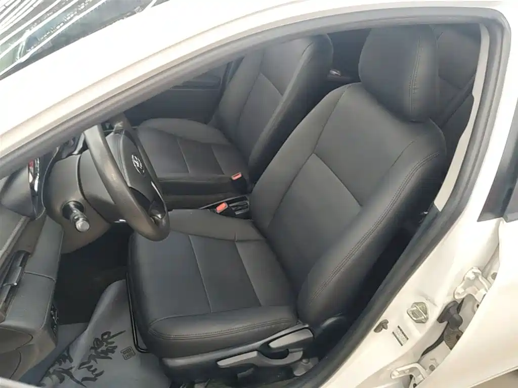 Toyota Yaris L 2016 — фото 15
