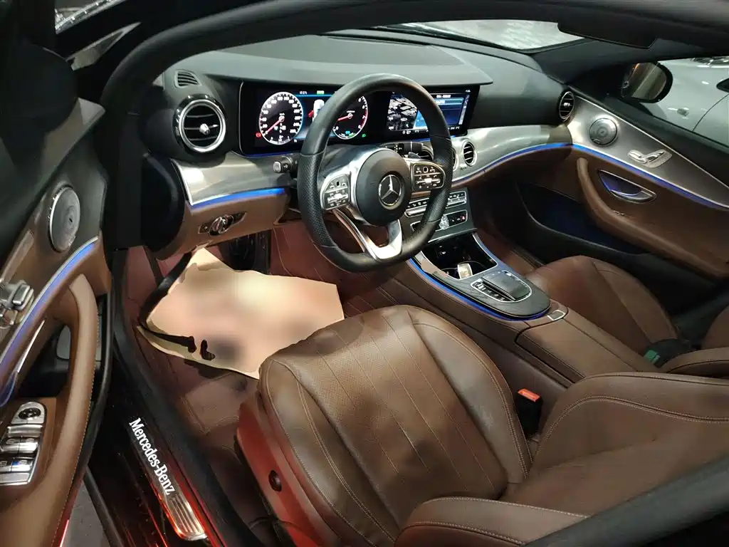 Mercedes-Benz E-Class 2019 — фото 12