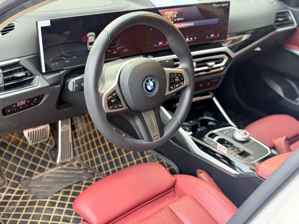 BMW i3 2024 — фото 8