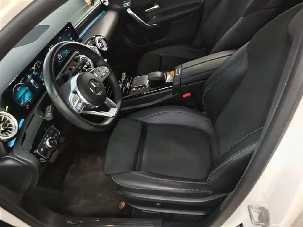 Mercedes-Benz A-Class 2023 — фото 15