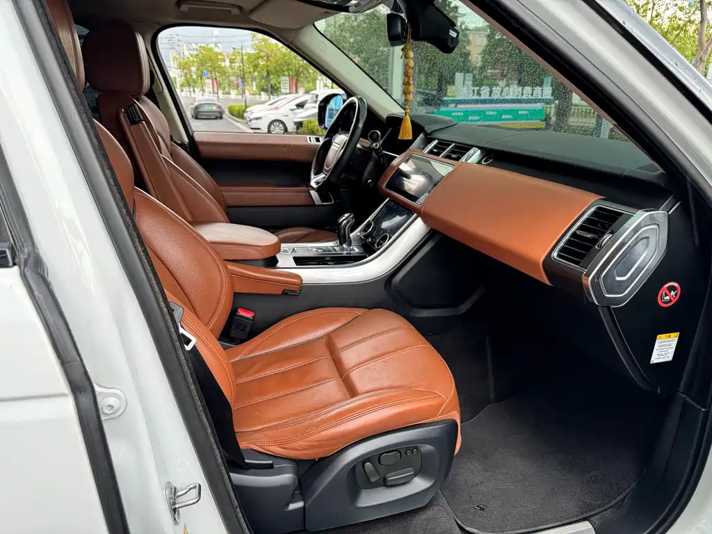 Land Rover Range Rover Sport 2015 — фото 9