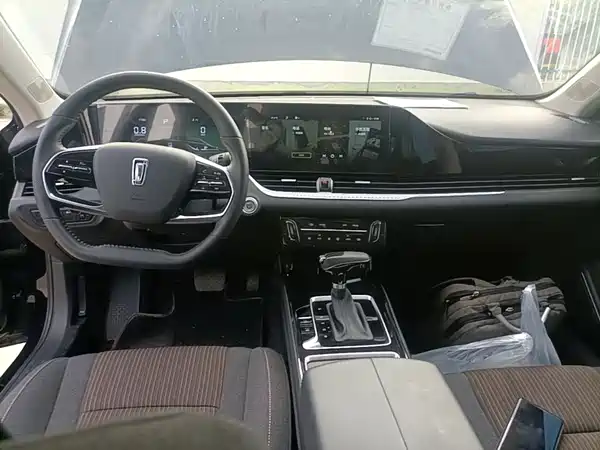 Bestune B70 2022