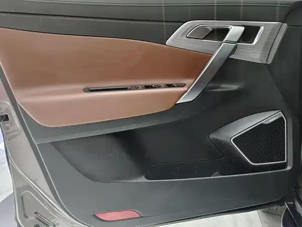Geely Boyue 2021