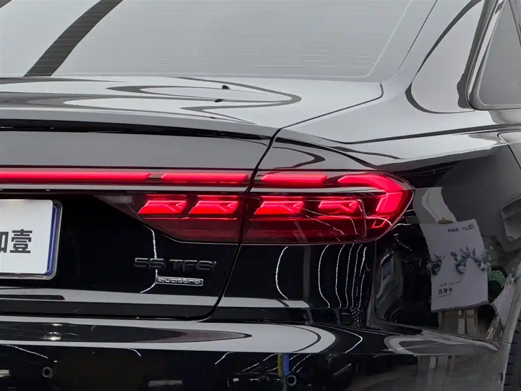 Audi A8 2023 — фото 20