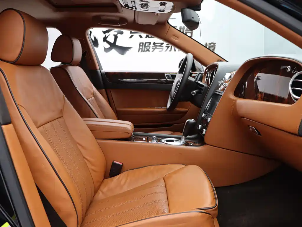 Bentley Flying Spur 2014 — фото 22