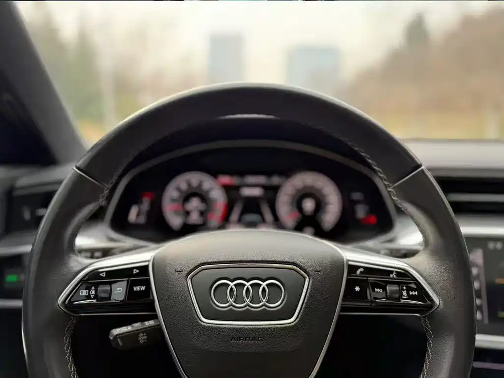 Audi A6L 2021 — фото 11
