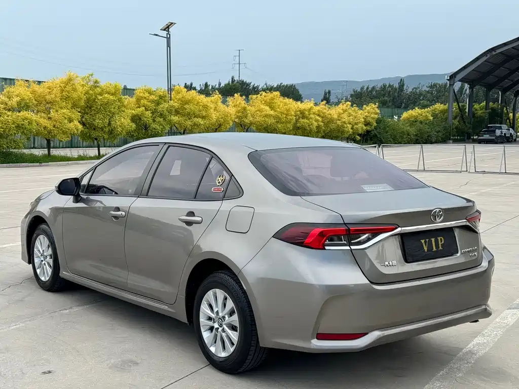 Toyota Corolla 2020 — фото 22