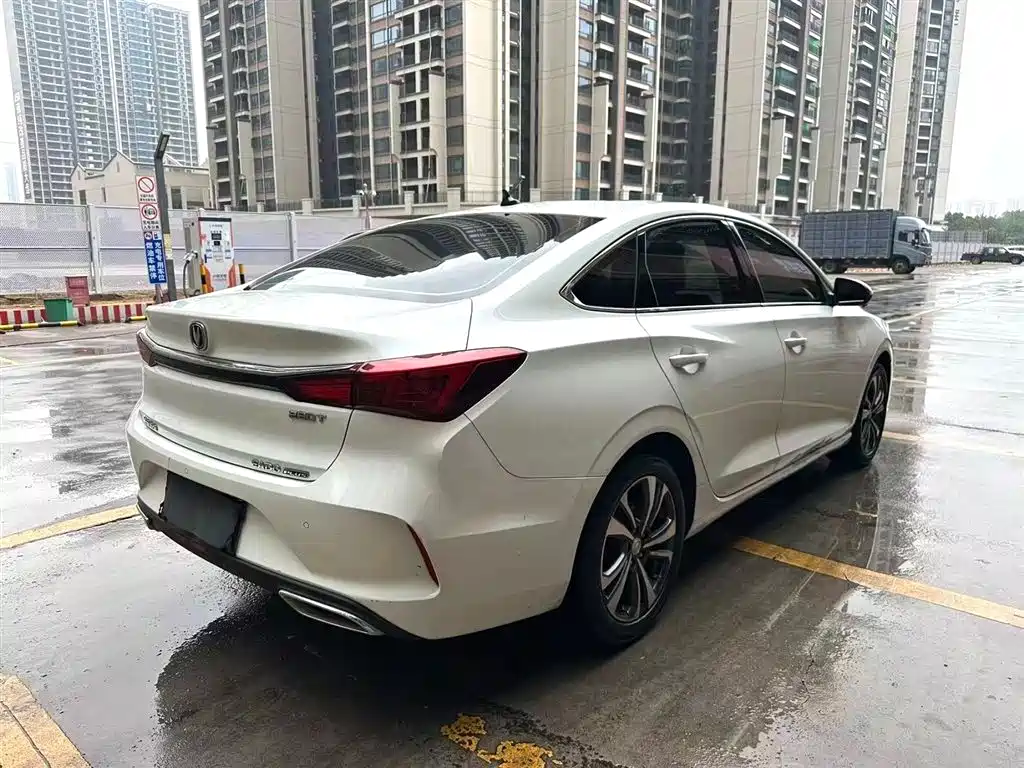 Changan Eado 2020 — фото 9