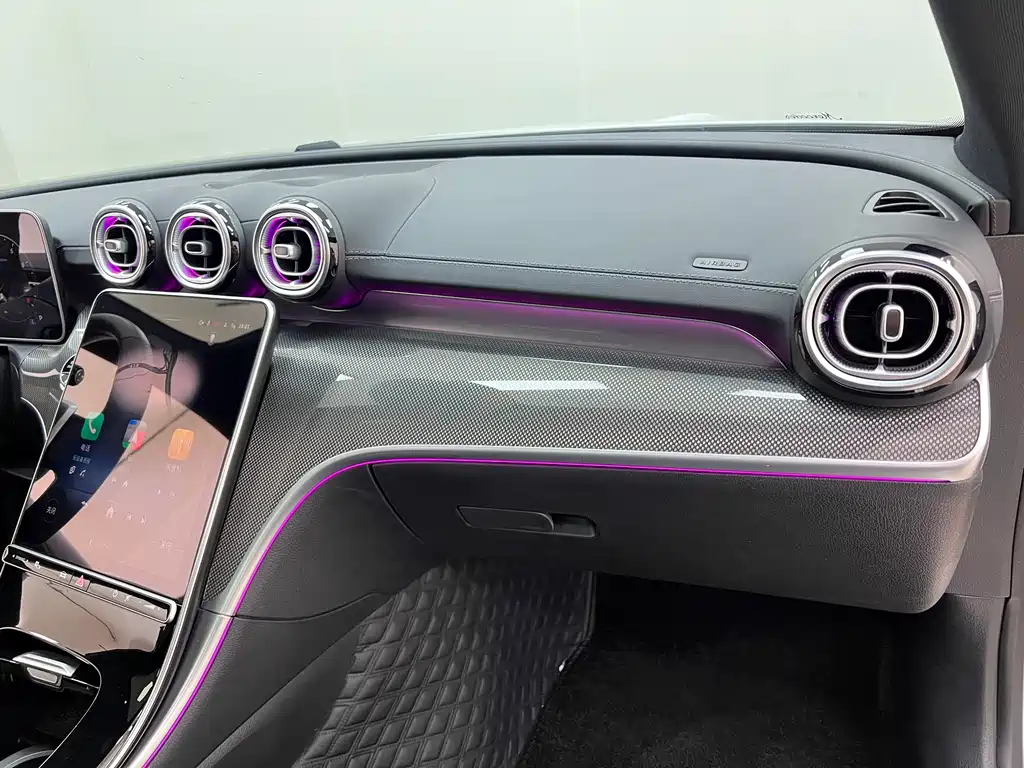 Mercedes-Benz C-Class 2025 — фото 32