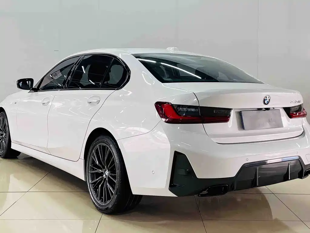 BMW 3 Series 2023